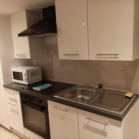 Appartement Calme Saint-Maixent-lʼÉcole Стая снимка