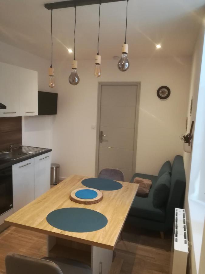 Appartement Calme Saint-Maixent-lʼÉcole Екстериор снимка